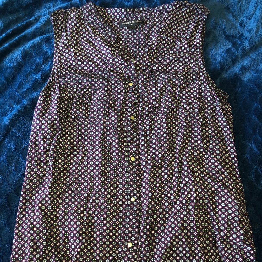 Very cute button down that is super comfy!